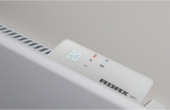 Na wyświetlaczu termostatu pokazywane są niewłaściwe cyfry, np. 77 zamiast 17